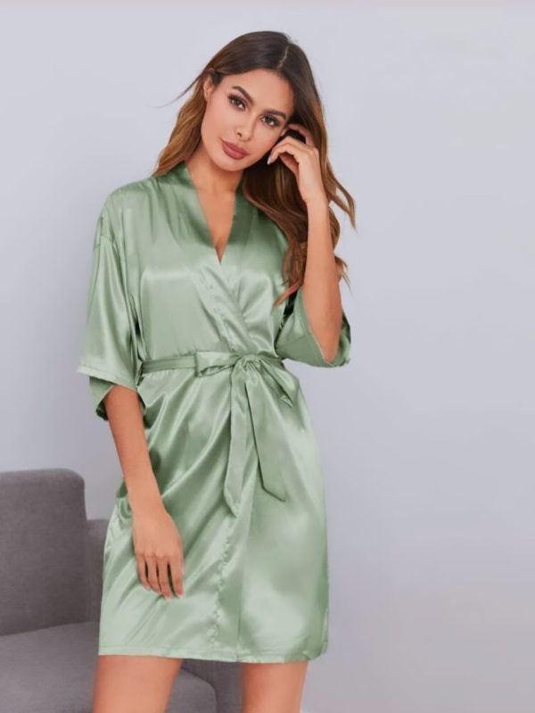 Green_robe_front__UI_Home[1]